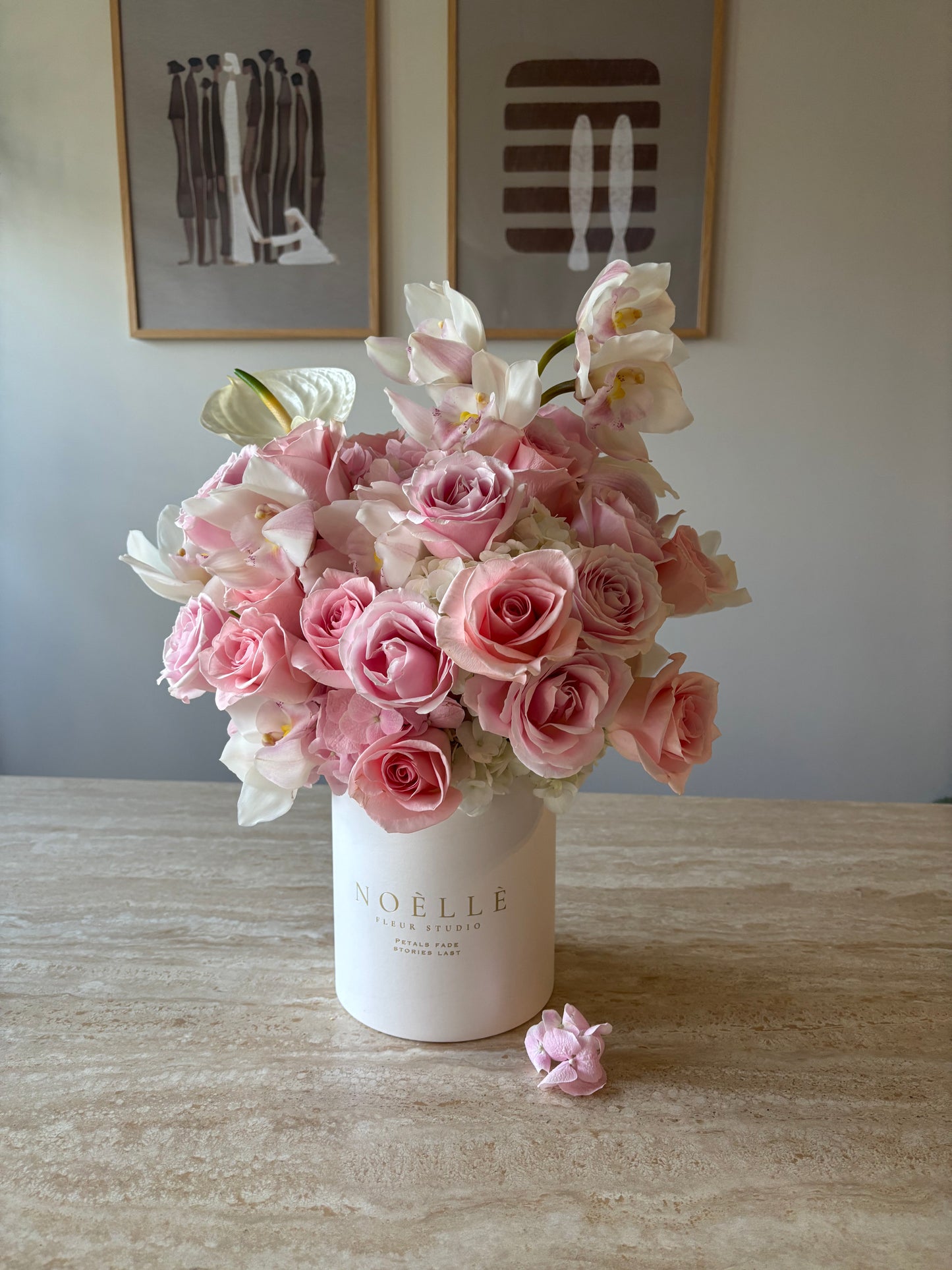 "Blushing Ivory" Fresh Flower Bloom Box