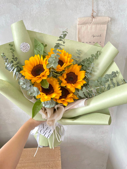 "Sunburst Delight" Sunflower Bouquet