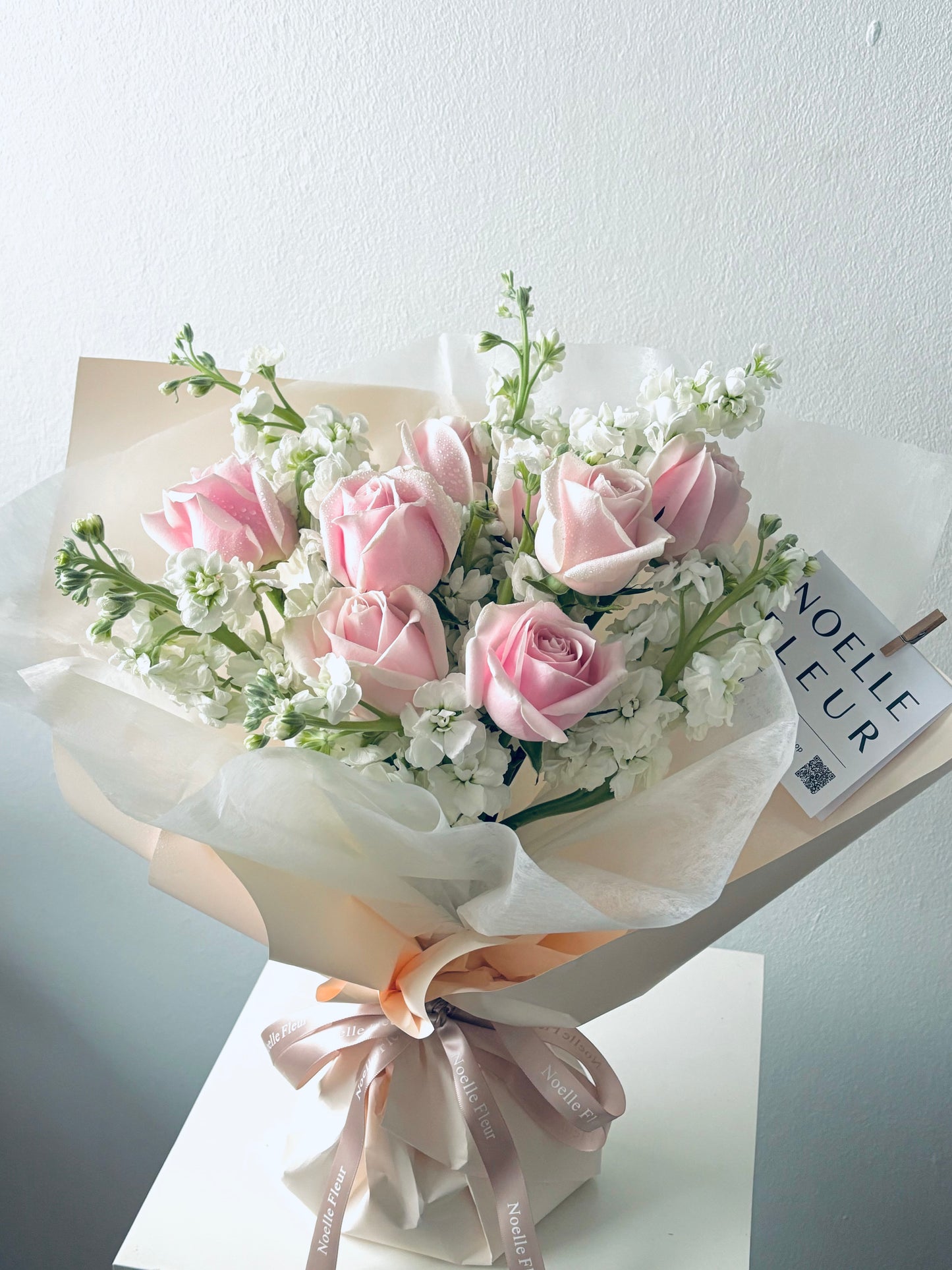 "Rosy Snowfall" Fresh Rose & Matthiola Bouquet