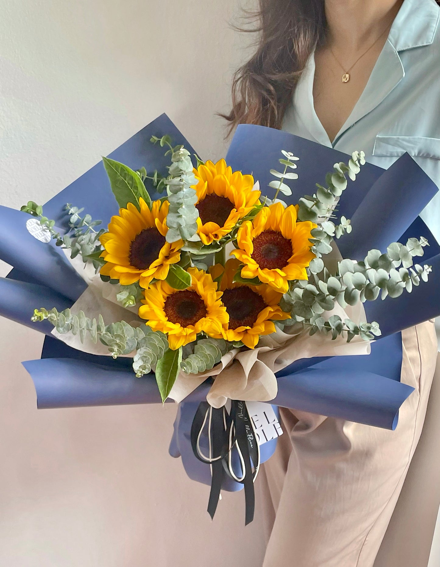 "Sunburst Delight" Sunflower Bouquet