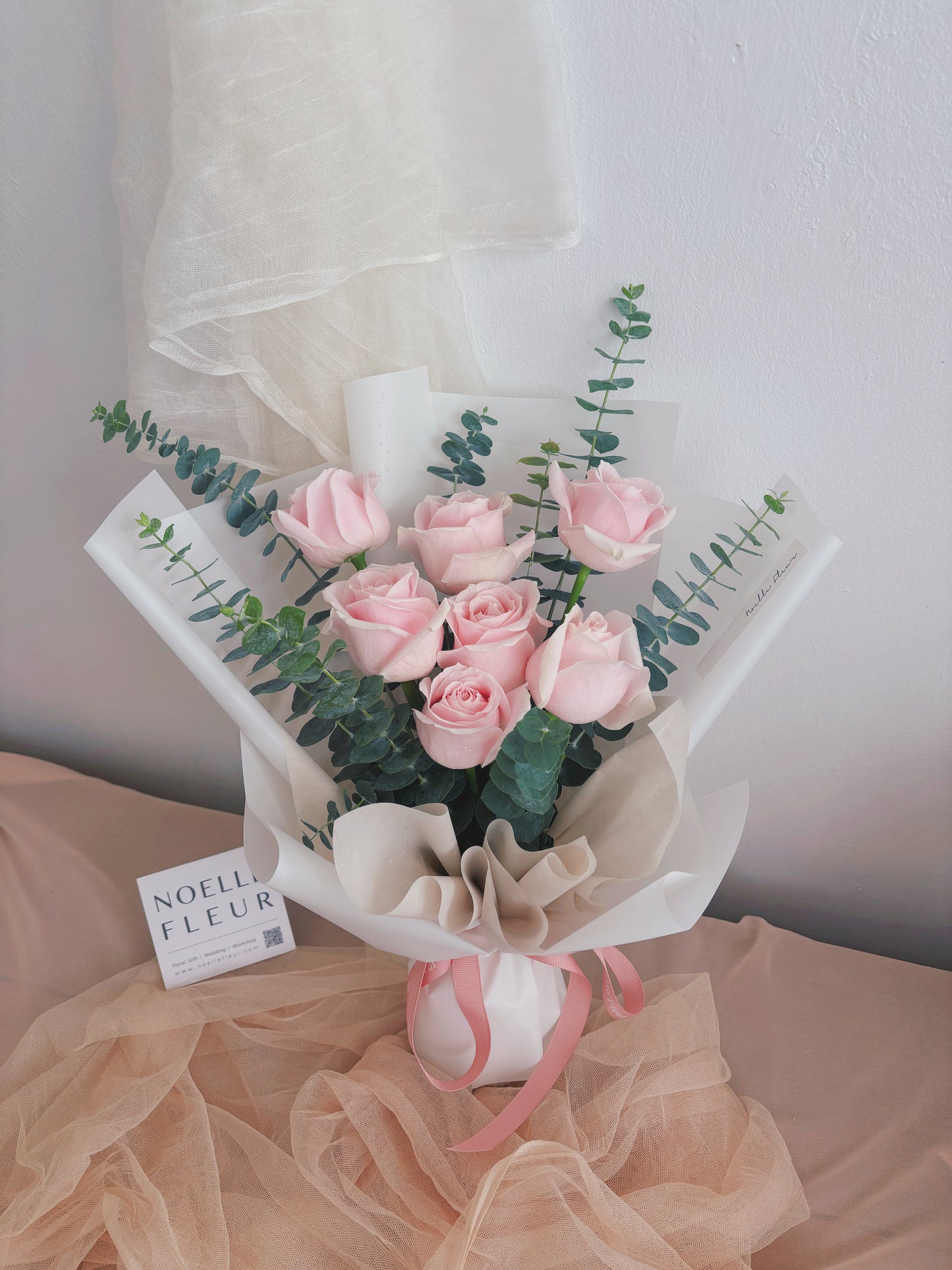 "Rosy Sweetheart" Pink Avalanche Rose Bouquet