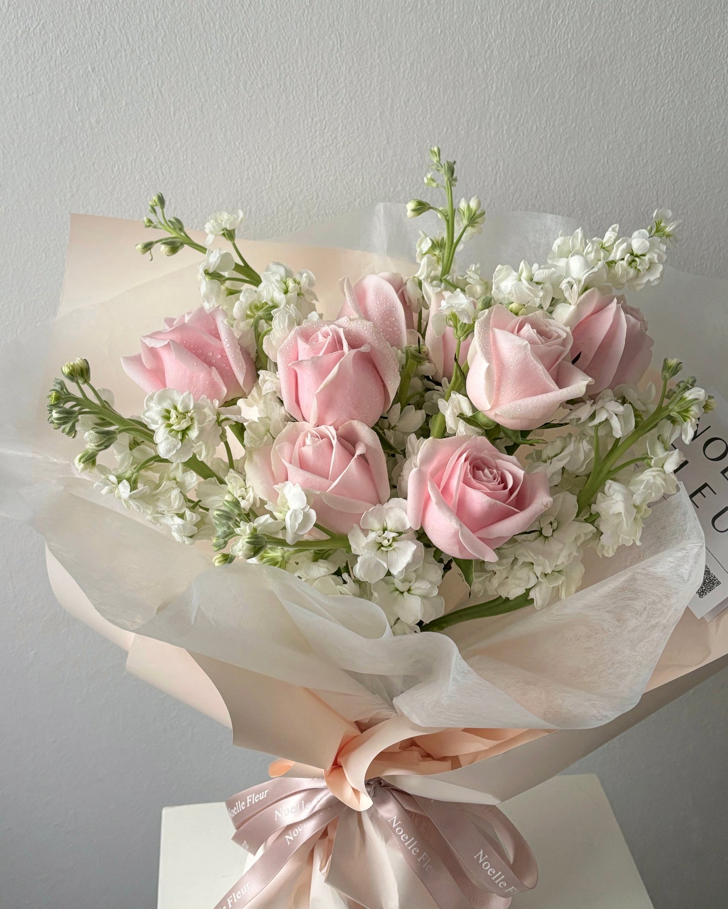 "Rosy Snowfall" Fresh Rose & Matthiola Bouquet