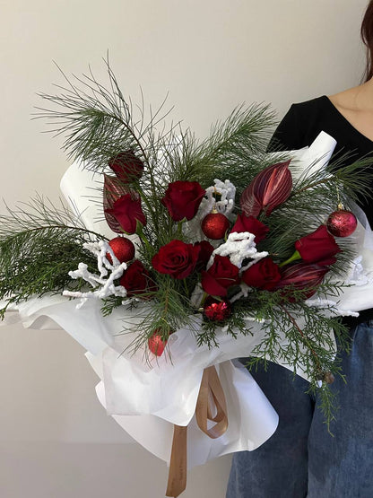 "Merry Whispers" Christmas Bouquet