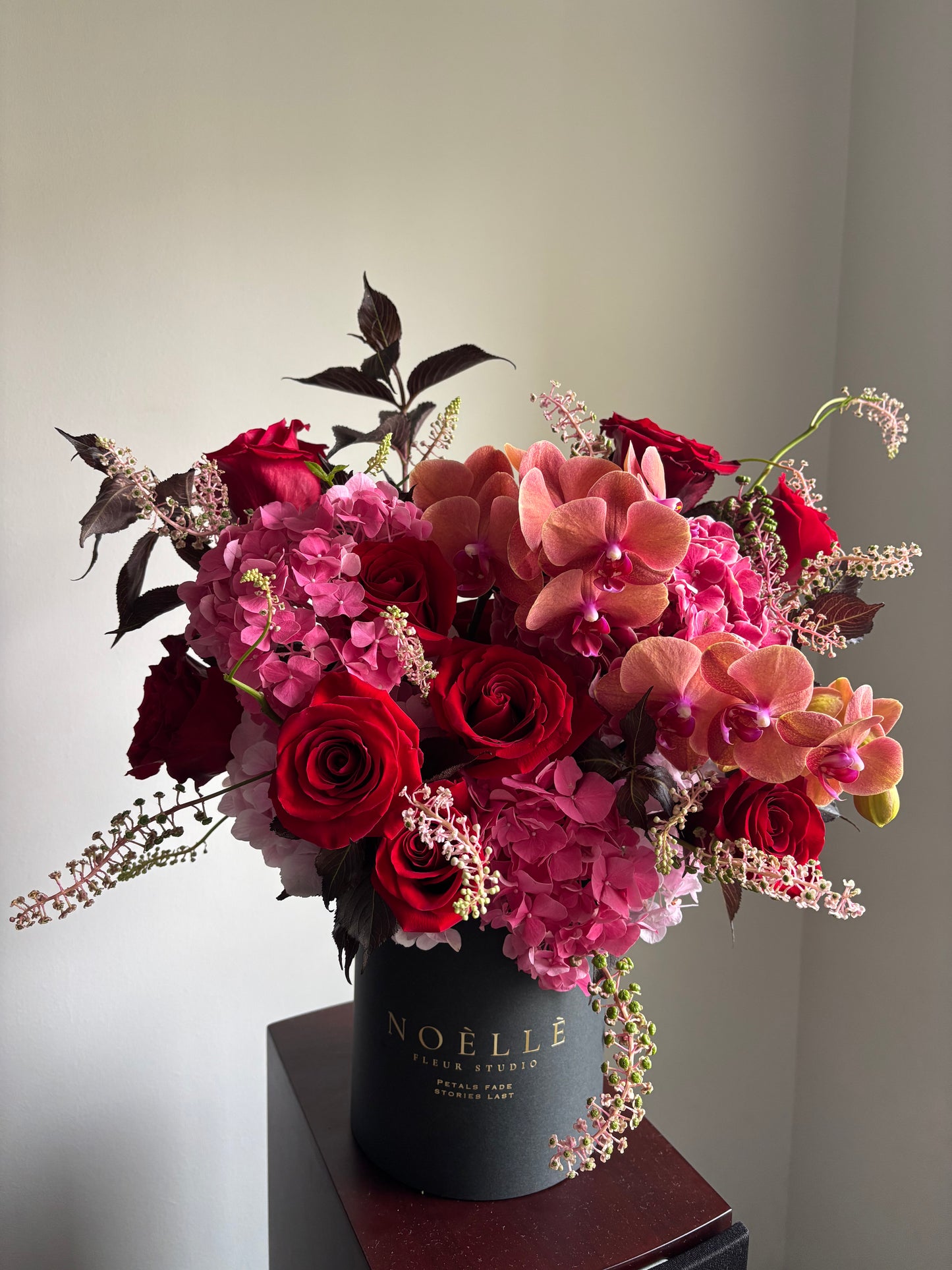 "Crimson Allure" Fresh Flower Bloom Box