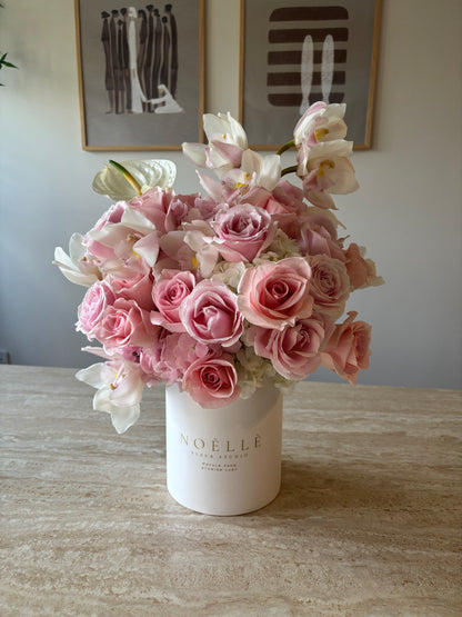 "Blushing Ivory" Fresh Flower Bloom Box