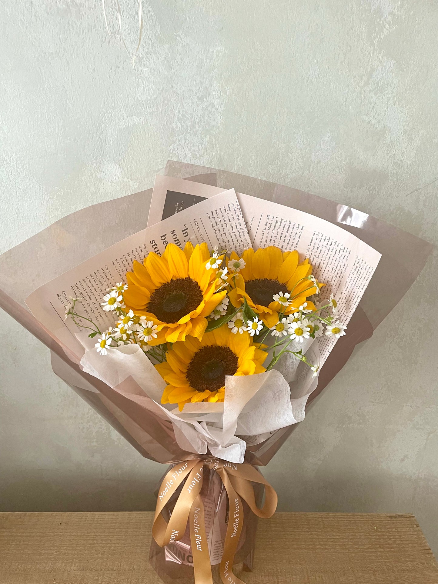 "Daisy Sunburst" Sunflower Bouquet