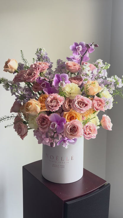 "Pastel Harmony" Fresh Flower Bloom Box