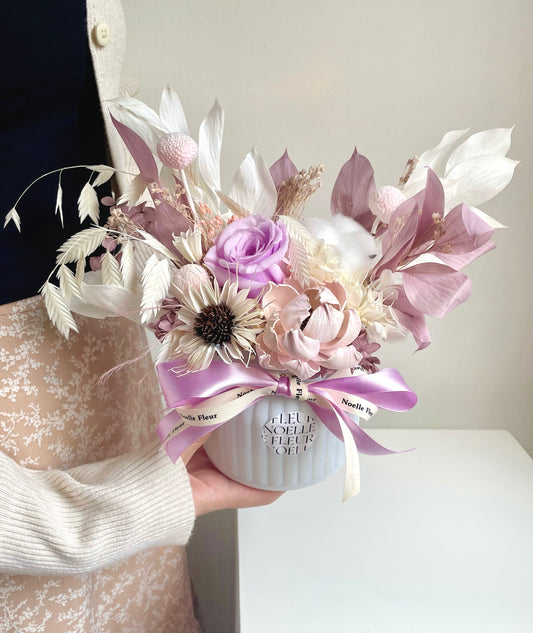 "Petals of gratitude" Preserved Flowers Vase | Noelle Fleur